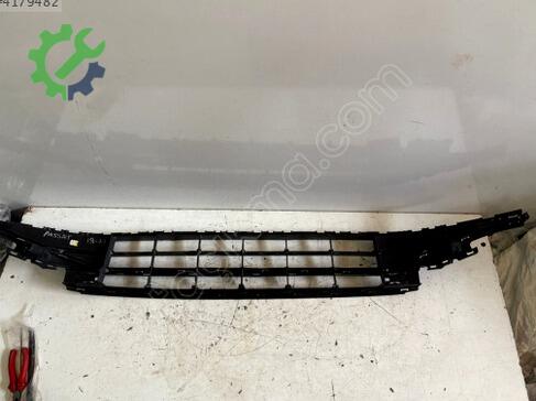 Volkswagen Passat Tampon Izgarası çıkma parça