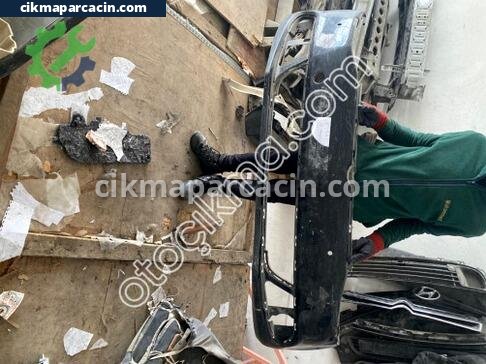 Volkswagen Jetta Ön Tampon çıkma parça