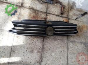 Wolkvogen Passat B8 ön panjur çıkma orjinal
