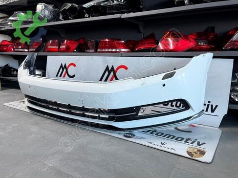 Volkswagen Passat Ön Tampon çıkma parça