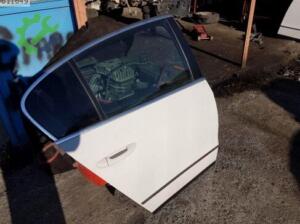 woswagen passat b6 sag arka  kapı camı  orjinal hatasız