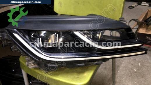 Volkswagen Arteon Sağ Ön Far çıkma parça