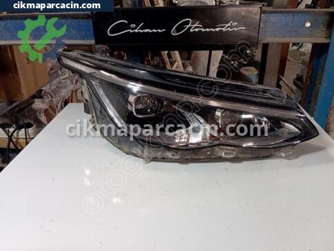 Volkswagen Golf Sağ Ön Far çıkma parça