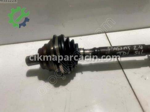 Volkswagen Caddy Sol Aks çıkma parça