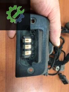 WV KAPI SWİTCH SAĞ SÜRGÜLÜ  T5 03-10 T6 10-15 T7 2016 ORJ ÇIKMA