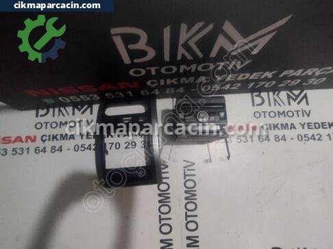 Nissan X-Trail Klima Kontrol Paneli çıkma parça