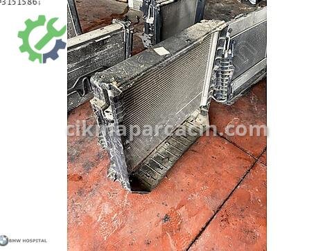 BMW X5 Radyatör çıkma parça
