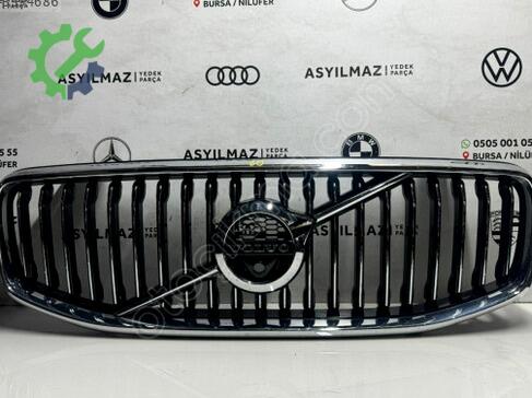 Volvo XC60 Ön Panjur çıkma parça