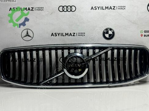 Volvo XC60 Ön Panjur çıkma parça