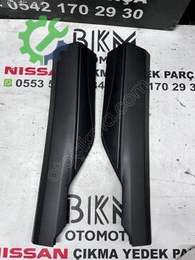 Nissan X-Trail Kapı Çıtası çıkma parça