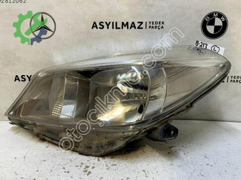 Toyota Yaris Sol Ön Far çıkma parça