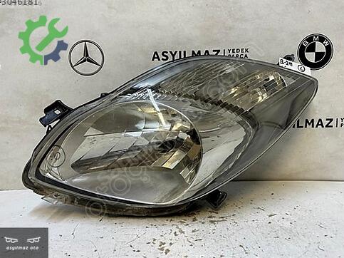 Toyota Yaris Sol Ön Far çıkma parça
