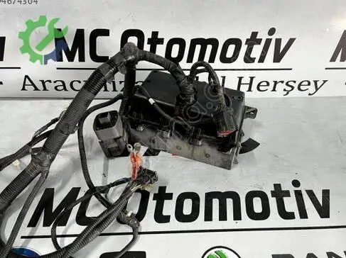 Ford Transit Sigorta Kutusu 14A067 çıkma parça