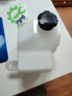 Hyundai Accent Yedek Su Deposu 25431-1R500 çıkma parça