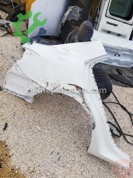 Toyota Corolla Sağ Arka Çamurluk çıkma parça