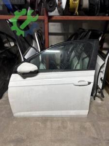 Yeni Volkswagen Polo sol ön kapı hatasız boyasız beyaz