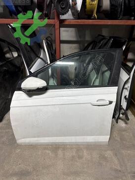 Volkswagen Polo Sol Ön Kapı çıkma parça