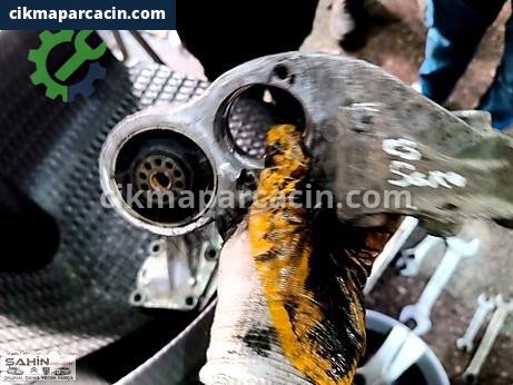 Citroen Saxo Motor Takozu çıkma parça