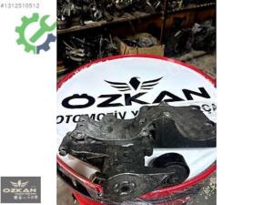 038903143AF 1.9 TDİ şarj dinamo klima komp ayağı braketi kulağı