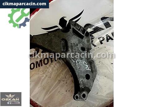 Volkswagen Jetta Motor Takozu & Kulağı çıkma parça