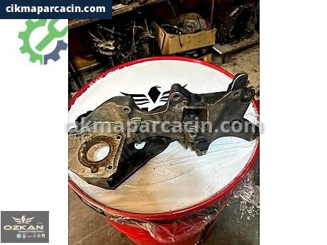 Volkswagen Jetta Motor Takozu & Kulağı çıkma parça