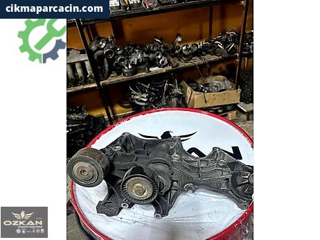 Audi A4 Yağ 03G903143G çıkma parça