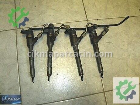 Opel Corsa Enjektör çıkma parça