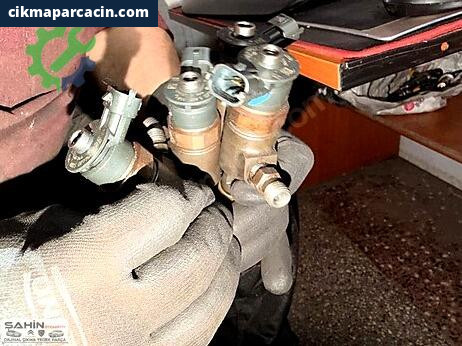 Peugeot 3008 Enjektör çıkma parça