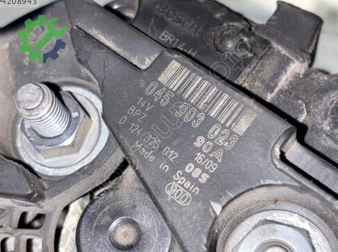 Volkswagen Transporter Şarj Dinamosu 045903023 çıkma parça