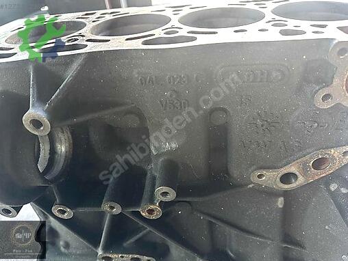 Volkswagen Caddy Blok 04L023C çıkma parça