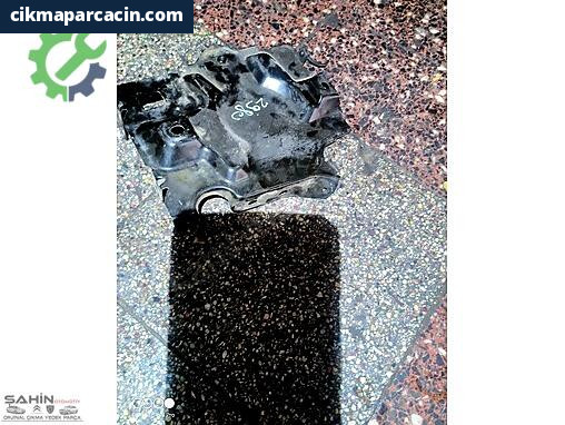 Peugeot Partner Akü Kapağı çıkma parça