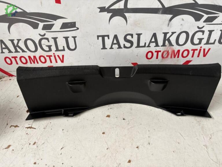 Toyota Yaris Eşik Bakaliti çıkma parça