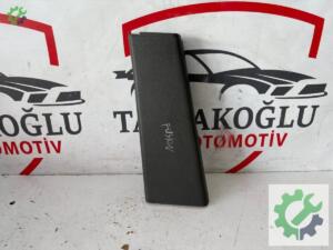 FORD FUSİON SOL ORTA DİREK BAKALİTİ ALT ÜST