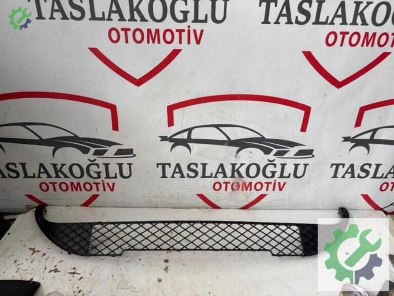 Mercedes-Benz A Serisi Tampon Alt Izgara çıkma parça