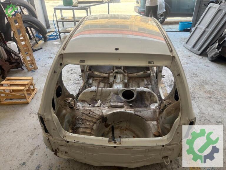 Opel Corsa Tavan çıkma parça