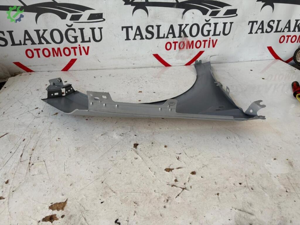 Renault Clio Sol Ön Çamurluk çıkma parça