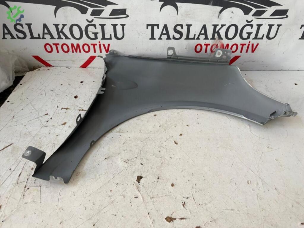 Renault Clio Sol Ön Çamurluk çıkma parça