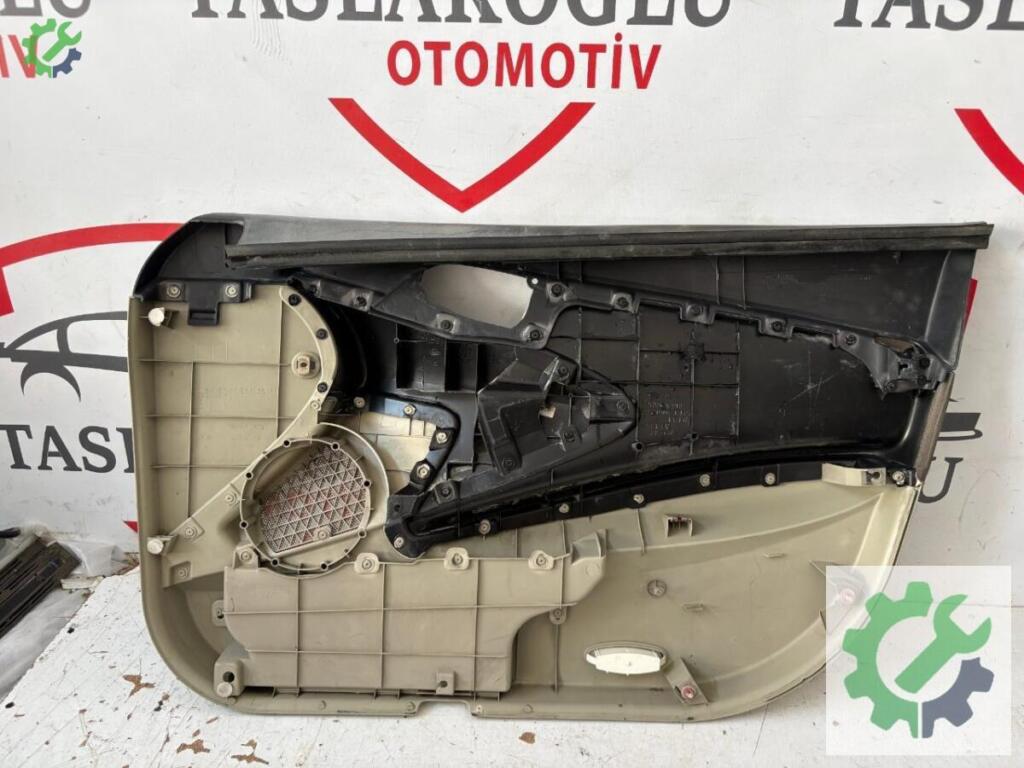 Nissan Primera Kapı Döşemesi 809979AV700 çıkma parça