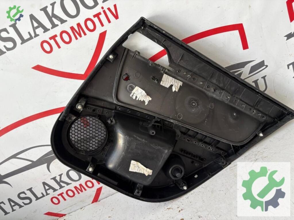 Peugeot 407 Kapı Döşemesi çıkma parça