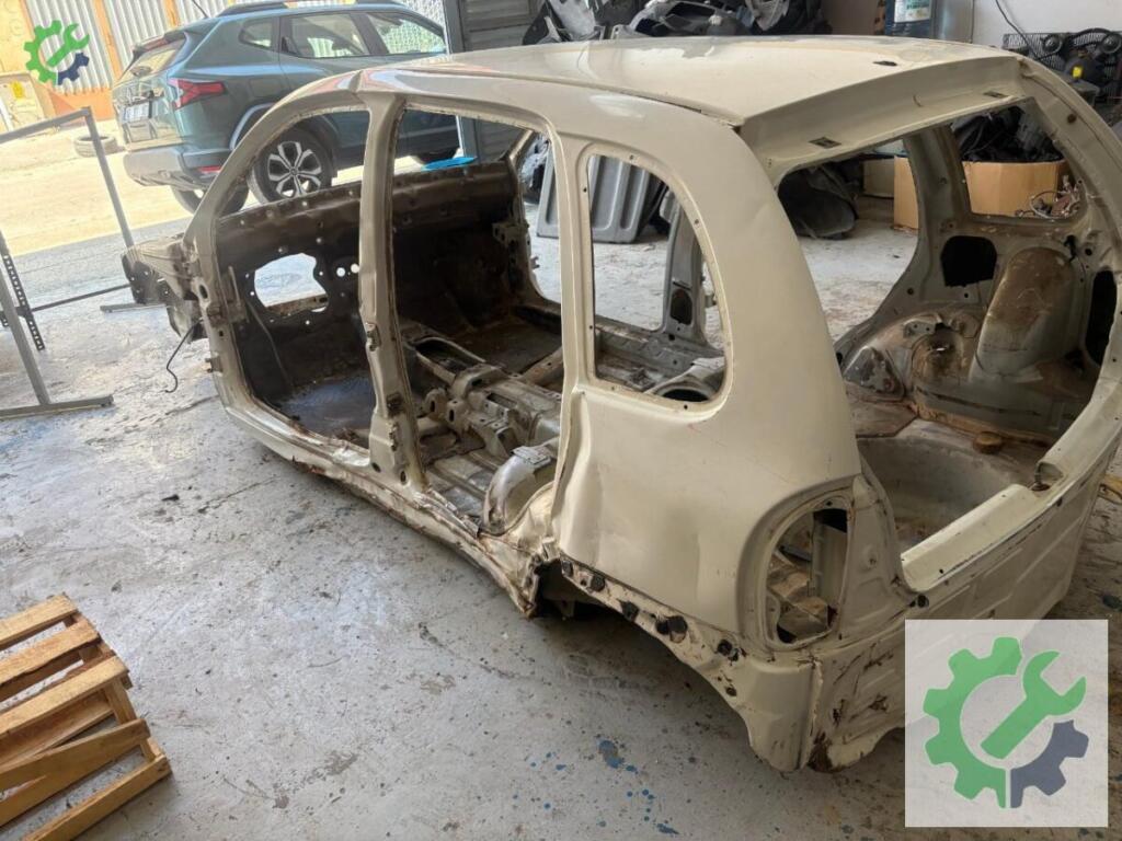 Opel Corsa Tavan çıkma parça