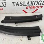 OPEL CORSA B ÖN CAM IZGARASI