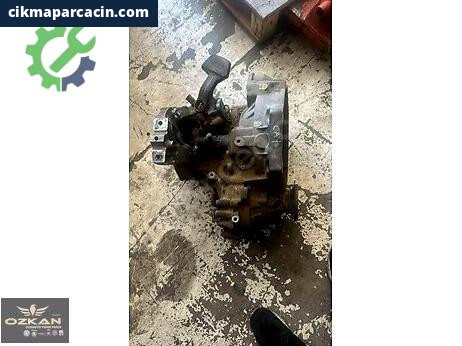Volkswagen Jetta Şanzıman Komple çıkma parça