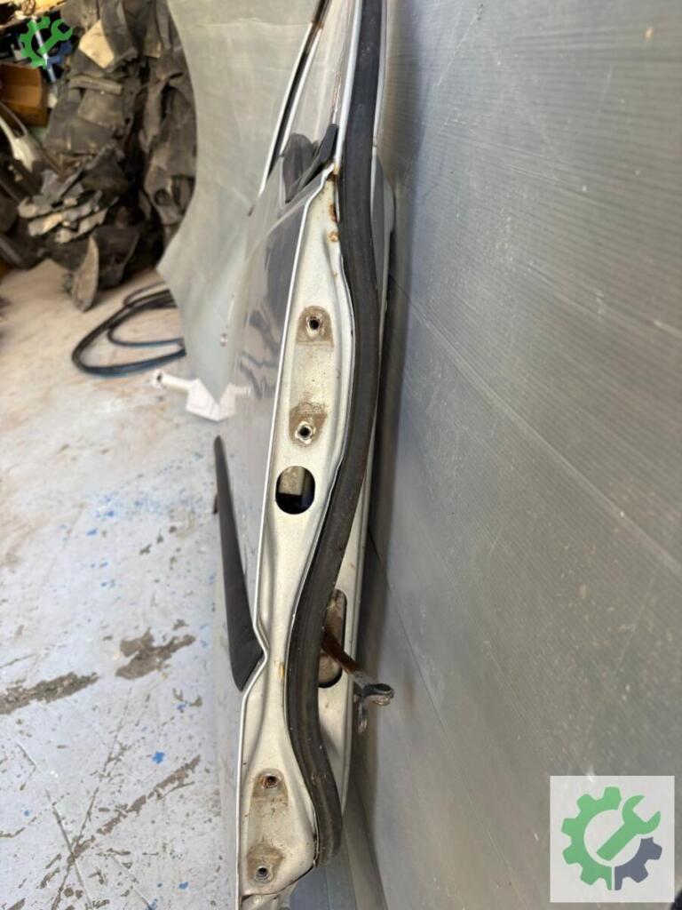 Hyundai H100 Sağ Ön Kapı çıkma parça