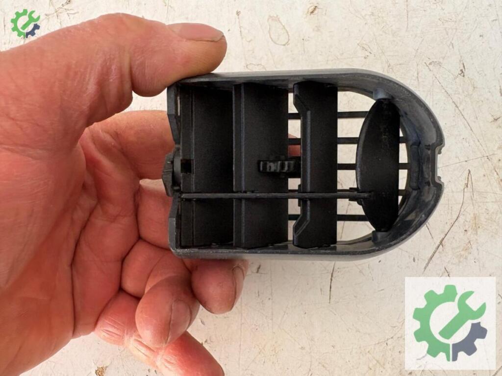 Opel Combo Kalorifer Izgarası çıkma parça