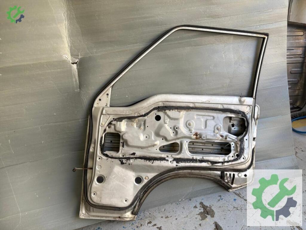 Hyundai H100 Sağ Ön Kapı çıkma parça