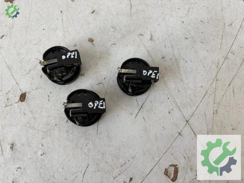 Opel Corsa Tweeter çıkma parça