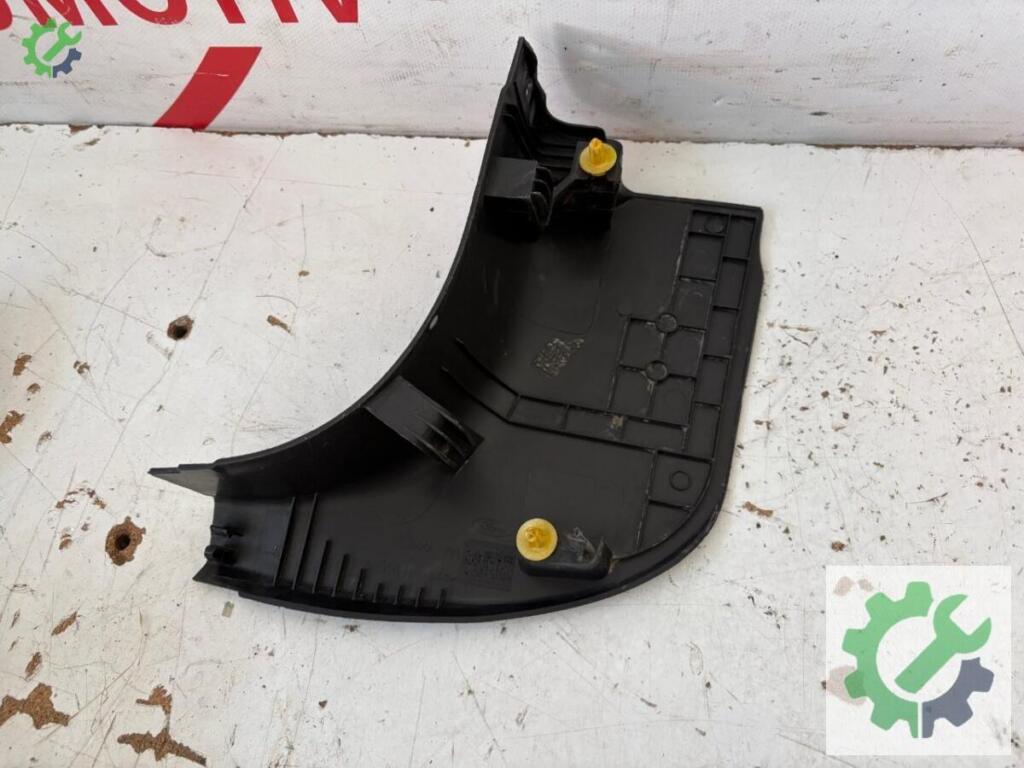 Ford Tourneo Courier İç Trim çıkma parça