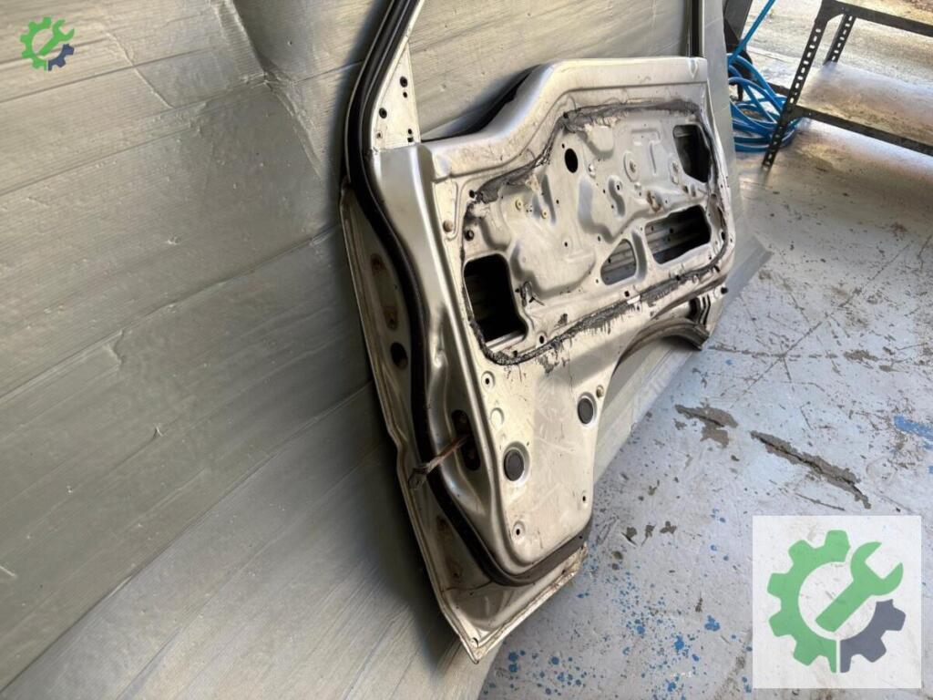 Hyundai H100 Sağ Ön Kapı çıkma parça