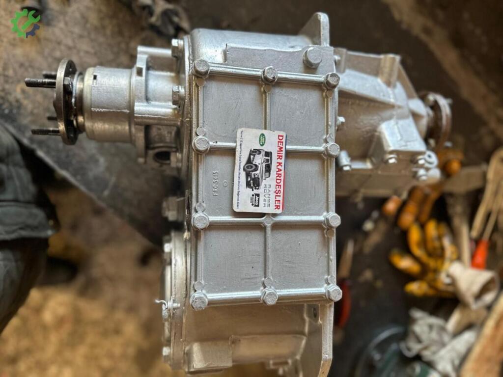 Land Rover Defender Şanzıman çıkma parça