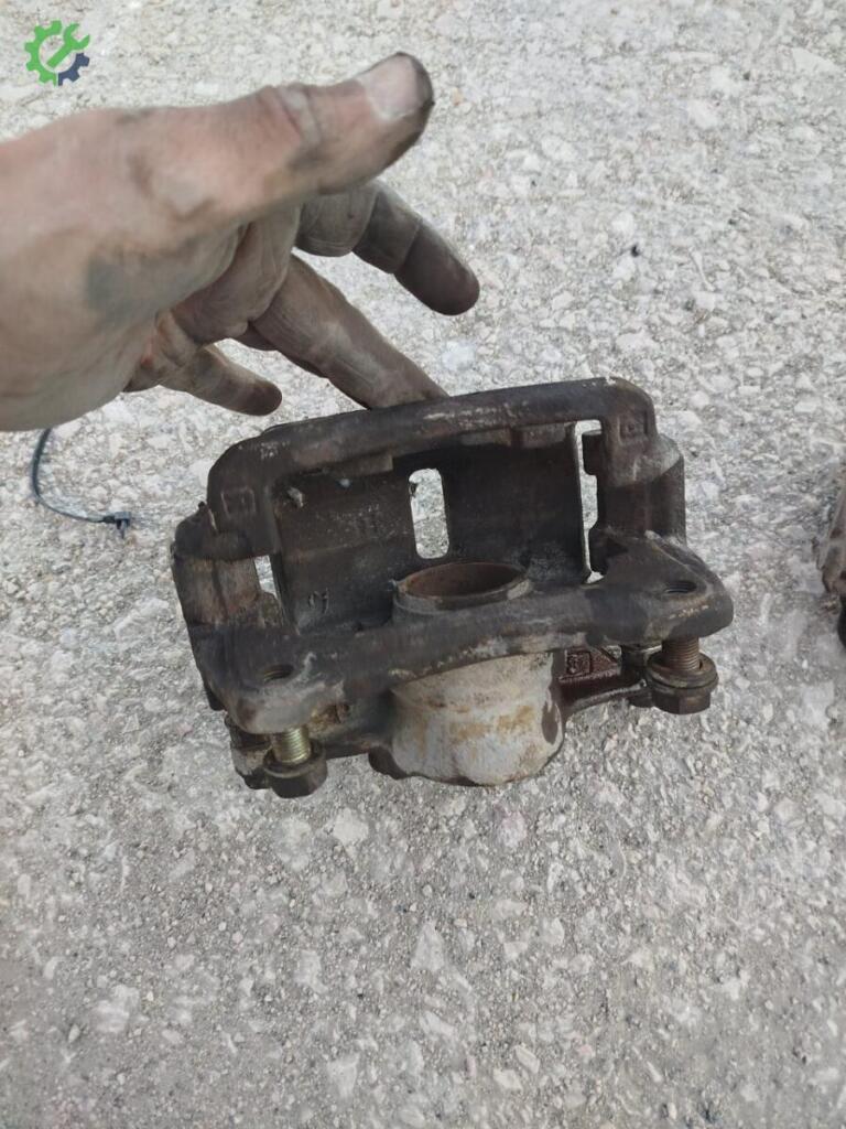 Toyota Corolla Fren Kaliperi çıkma parça
